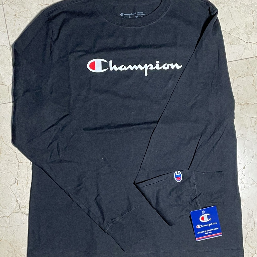 Long Sleeve black champion logo T-shirt
